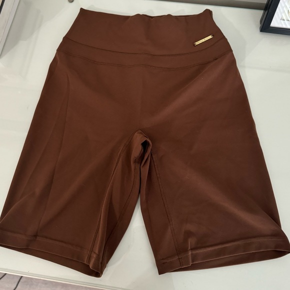 Gymshark Whitney Simmons Shorts - Picture 1 of 8